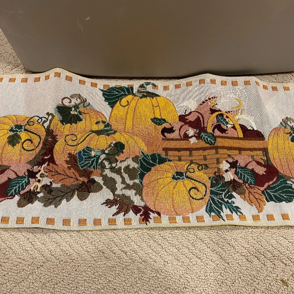 - bundle of halloween decor